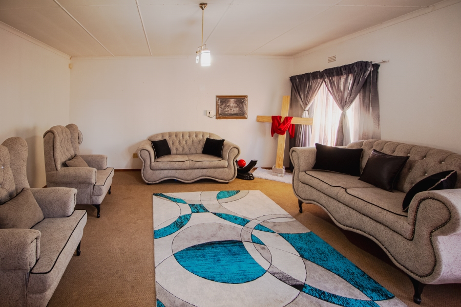 4 Bedroom Property for Sale in Oosterville Northern Cape